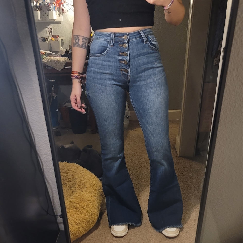 flared jeans